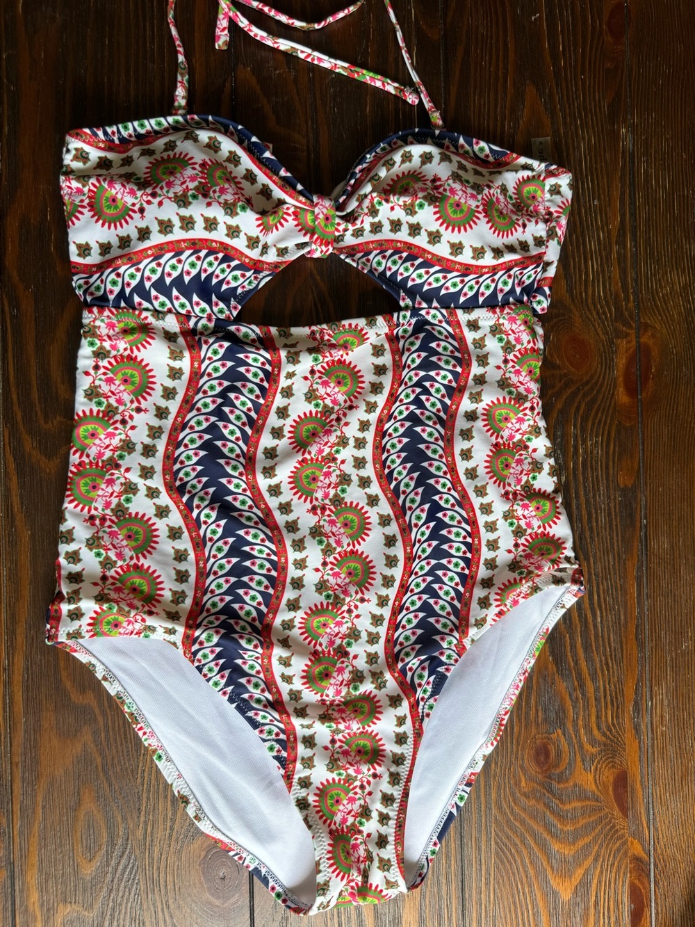 Cupshe Multicolor Paisley Cutout One-Piece Swimsuit
